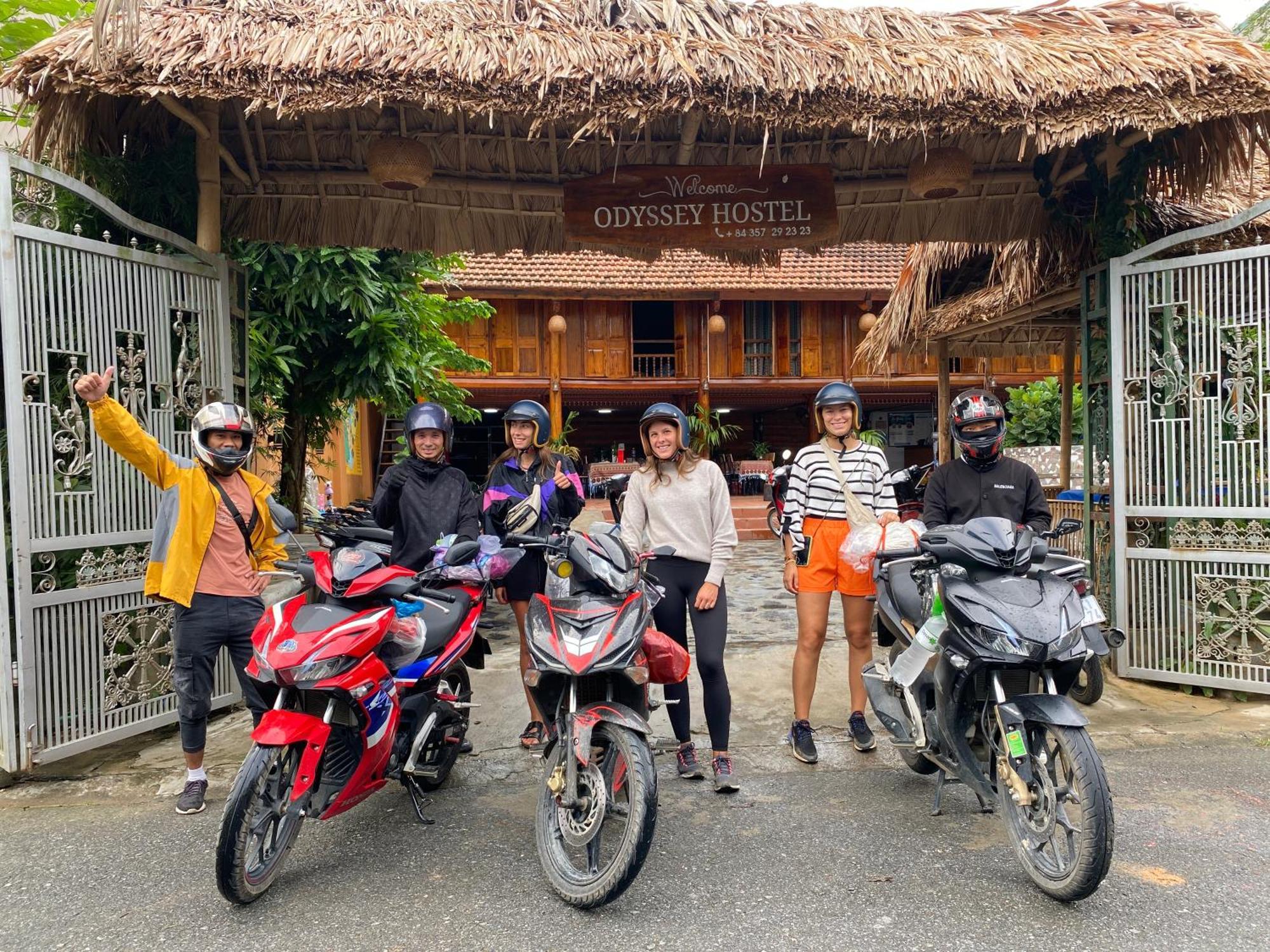 Odyssey Hostel, Tours & Motorbikes Rental Ha Giang Exteriér fotografie